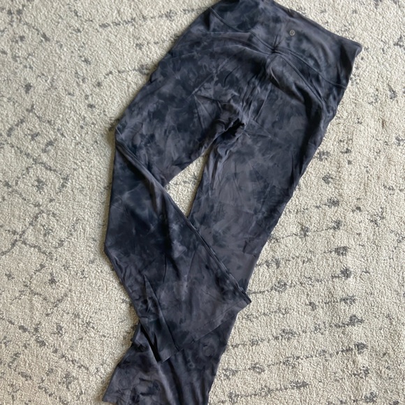 Lululemon Flare Leggings - Picture 4 of 5